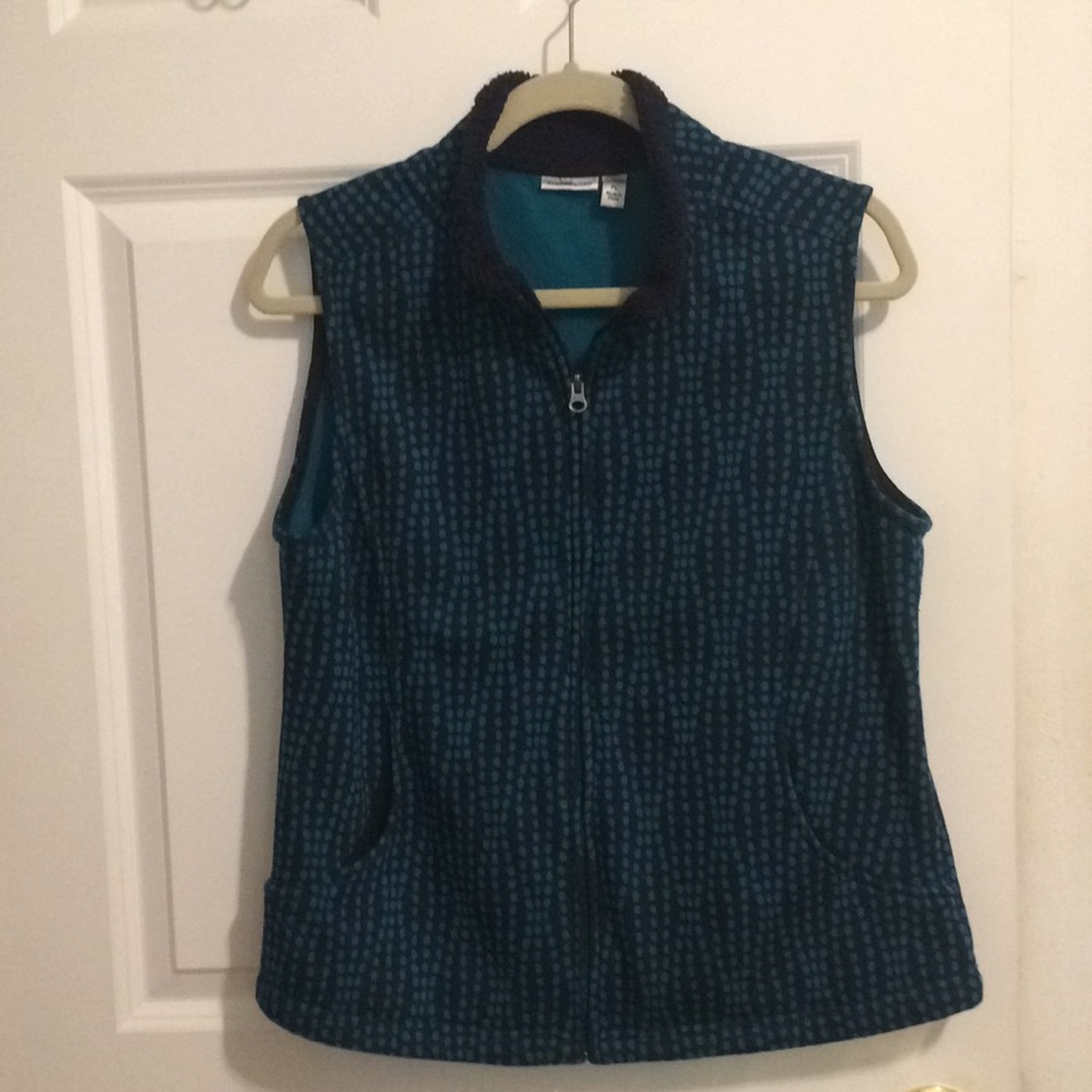 ☄️Croft & Barrow PL teal & navy vest